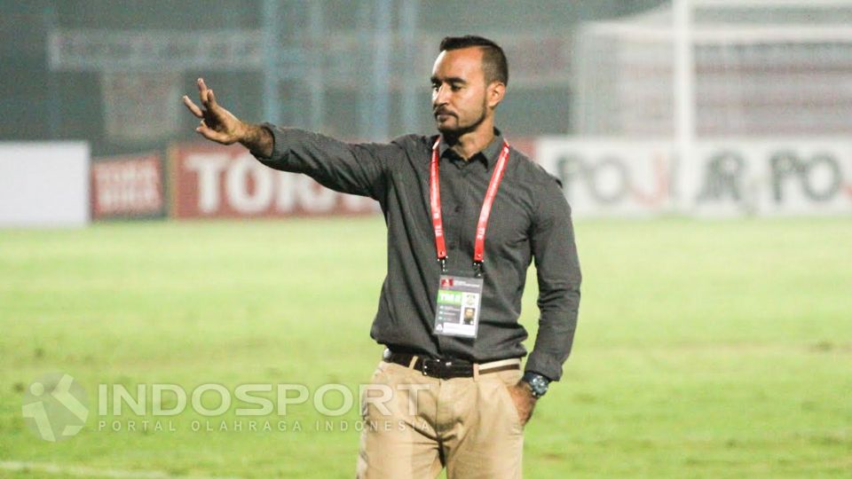 Direktur Teknik dan Strategi klub sepak bola, Badak Lampung FC, Jaino Matos. Copyright: © Ian Setiawan/INDOSPORT